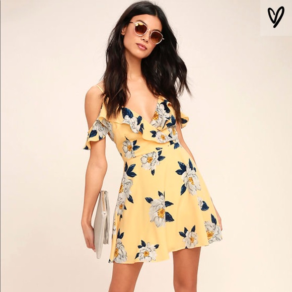 J.O.A. Dresses & Skirts - J.O.A. FLUTTER YELLOW FLORAL PRINT SKATER DRESS
